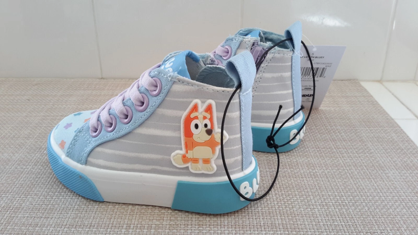 tenis tipo bota de bluey para niña talla 11